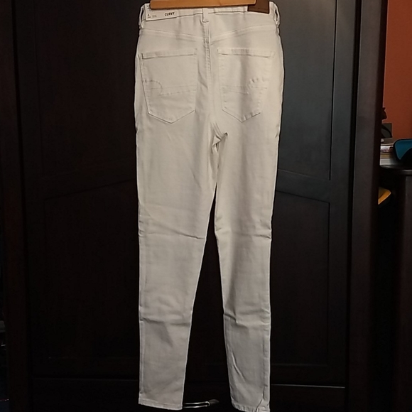 AE White Jeans - Picture 2 of 5